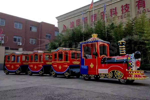Petit train de style couronne de 16 places