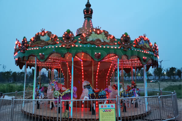 carrousel de carnaval de style européen de 24 places à vendre