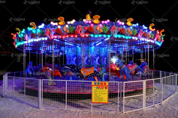 carrousel sur le thème de l'océan adapté à la plage carrousel sur le thème de l'océan adapté à la plage