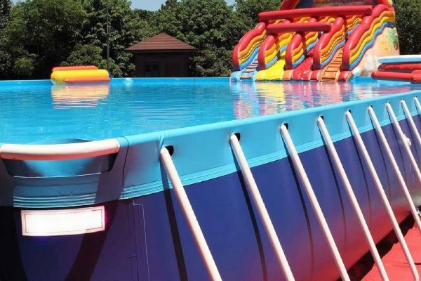 ensemble de piscine hors sol en acier