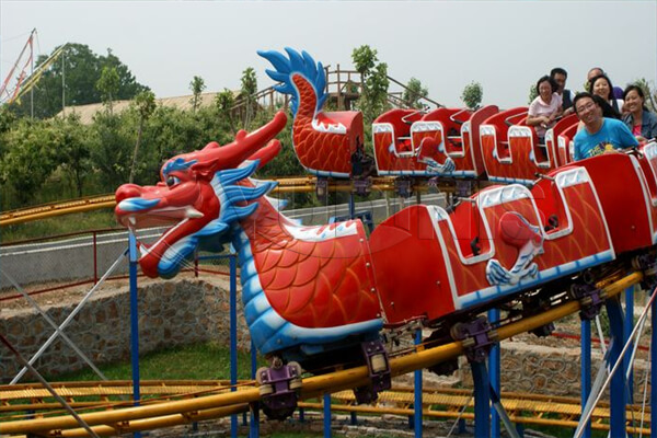 Dragon montagnes russes