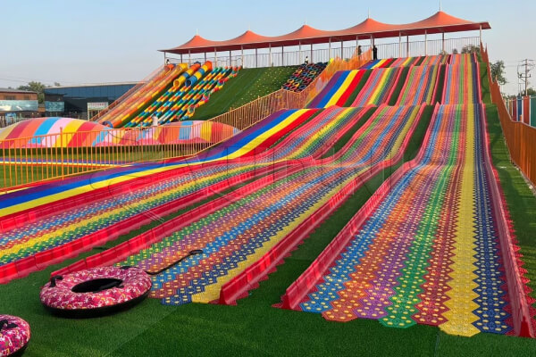 parc d'attractions rainbow slide