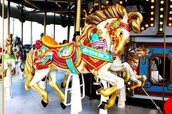 siège de cheval pour carrousel à vendre