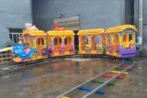 train pour enfants éléphant